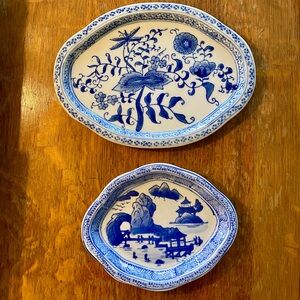 SET Blue & White Chinoiserie Wall Plates..dresser/ bath/ appetizers / display A+